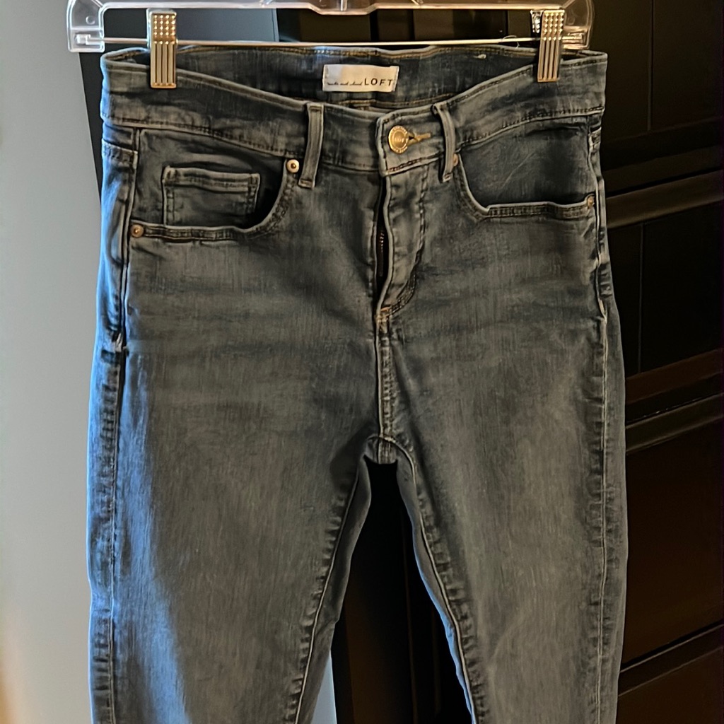 Loft Skinny Crop Jeans!